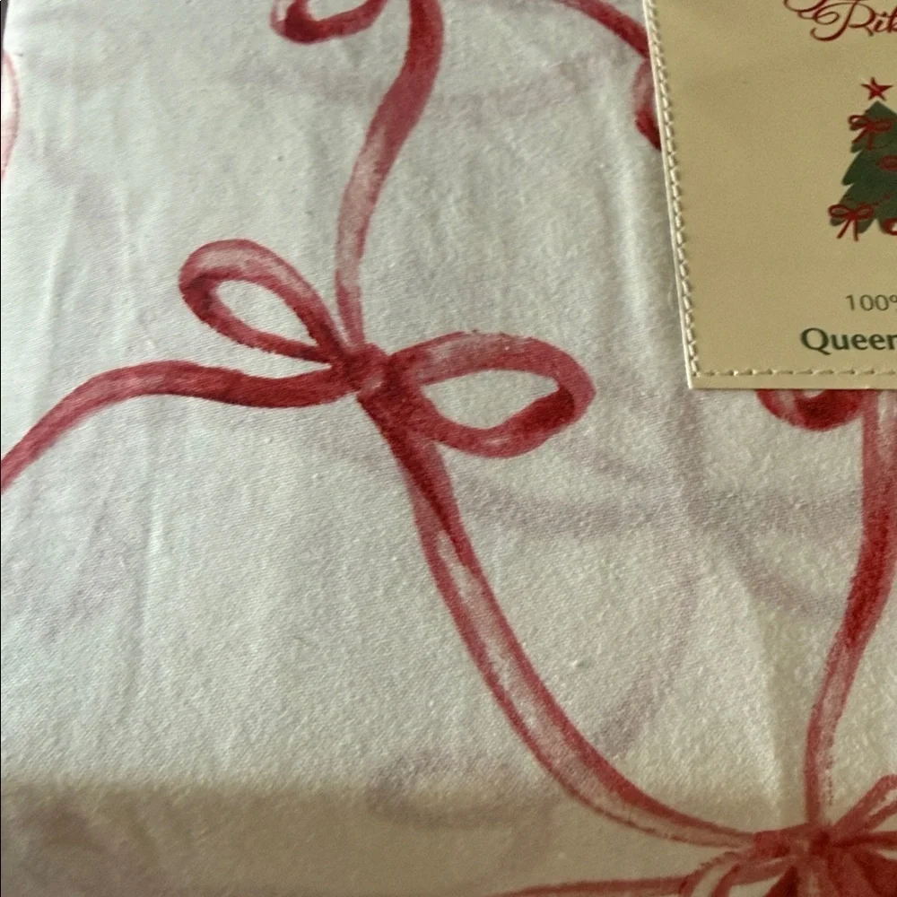 Ruby Ribbon Holiday Queen Sheet Set - Red and White